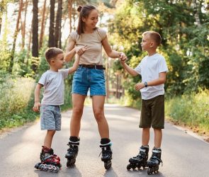 Teaching Kids How to Skate